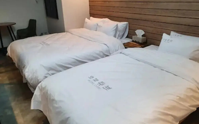 Hotel Cube