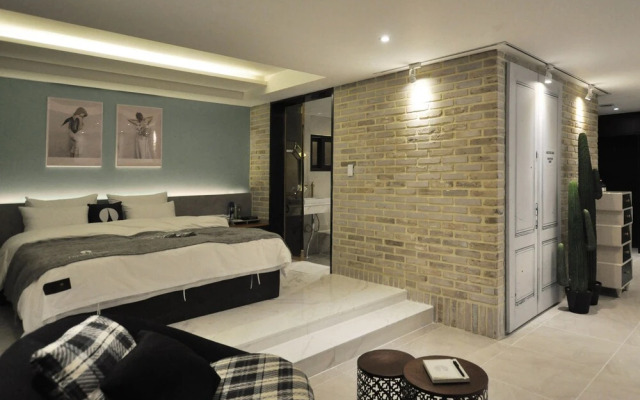 French Code Hotel Seomyeon Bumcheon