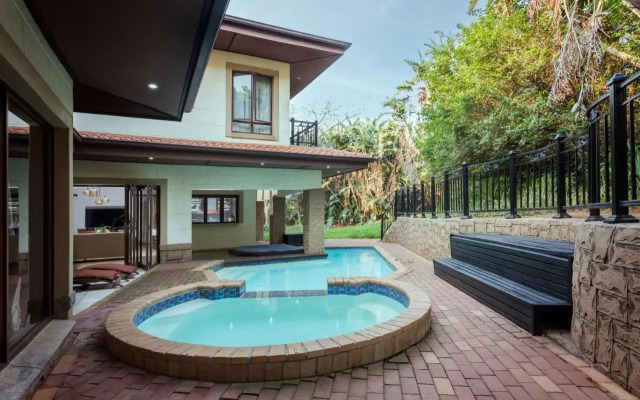 9 the Pin – Zimbali 6 Bedroom
