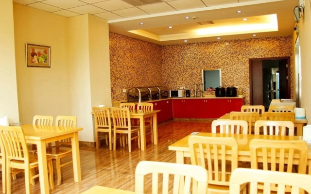 GreenTree Inn Taicang Liuhe Passenger Station Express Hotel