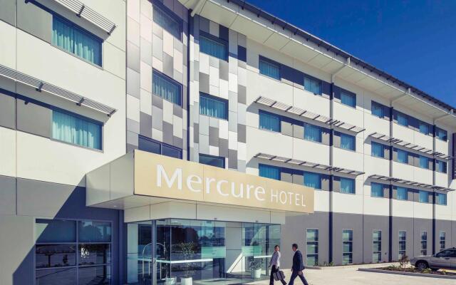 Отель Mercure Newcastle Airport вид на фасад