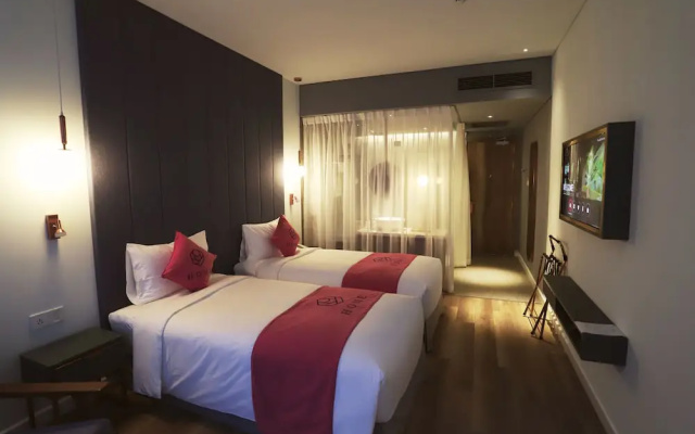 HOME Hotel