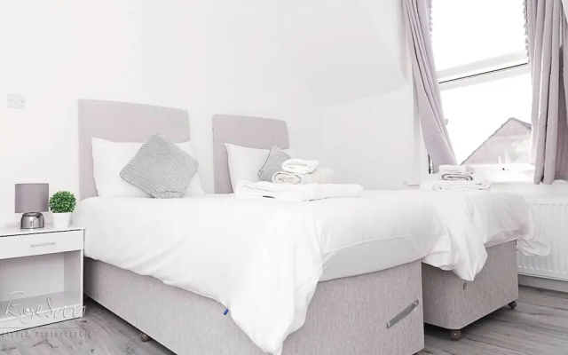 Inviting 3-bed Apartment in Bromley