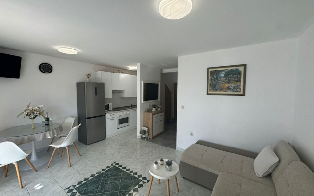 Apartments Nina