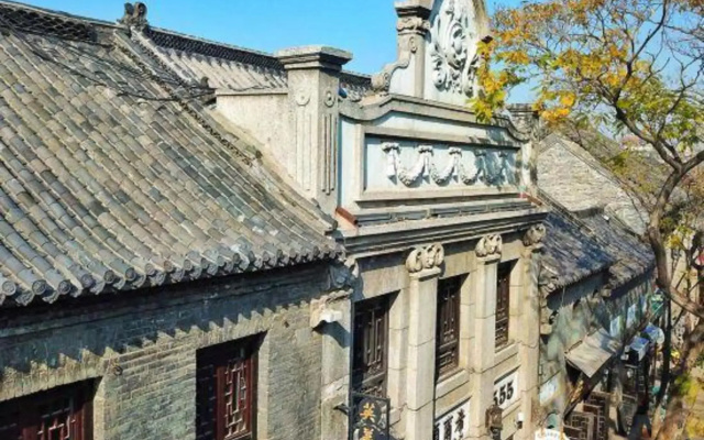 Huangjia Qiangui Business Hotel