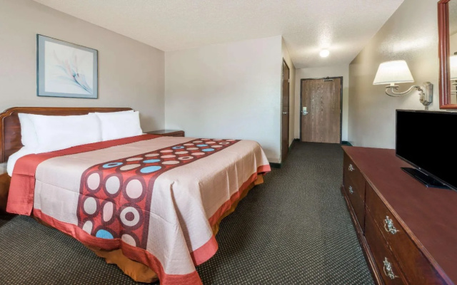 Super 8 Bridgeton/St. Louis Airport