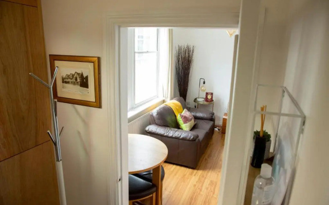 Beautiful 2-Bedroom Townhouse in Stratford upon Avon