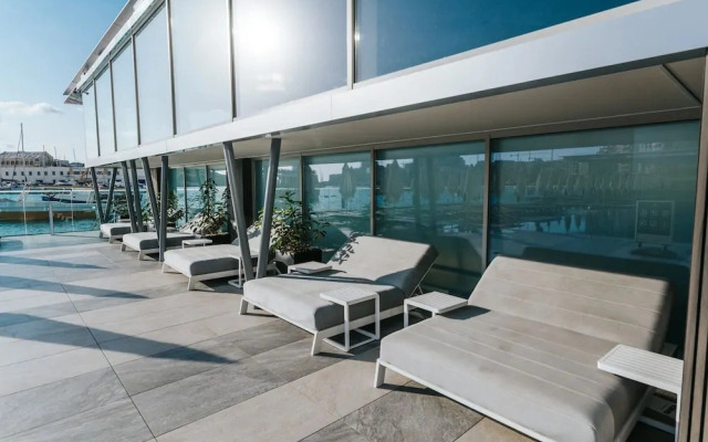 Blubay Apartments By St Hotels
