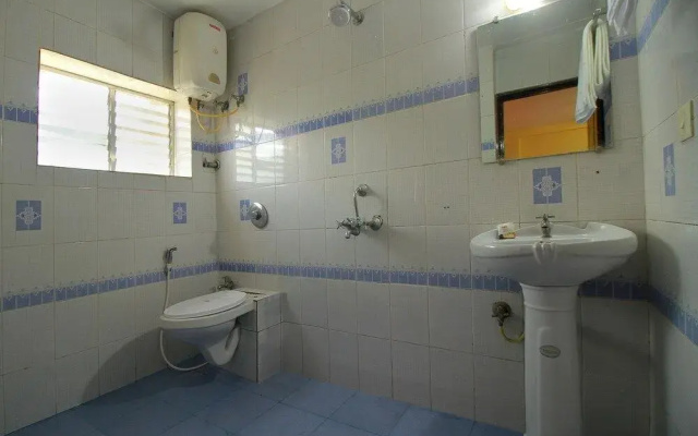 Mascot Inn By OYO Rooms