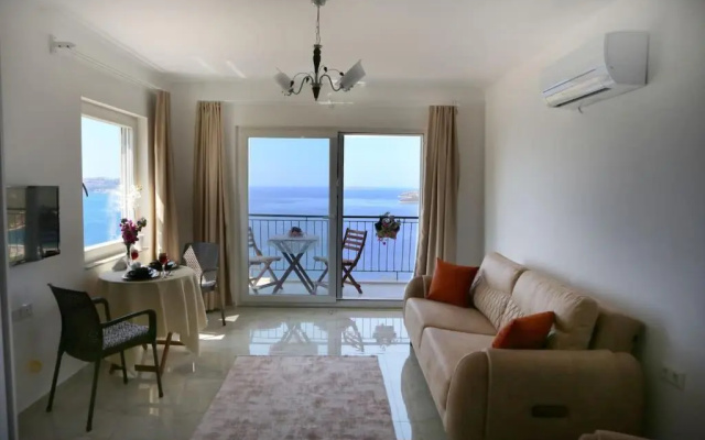 Kaş Ay Işığı Suit Apart