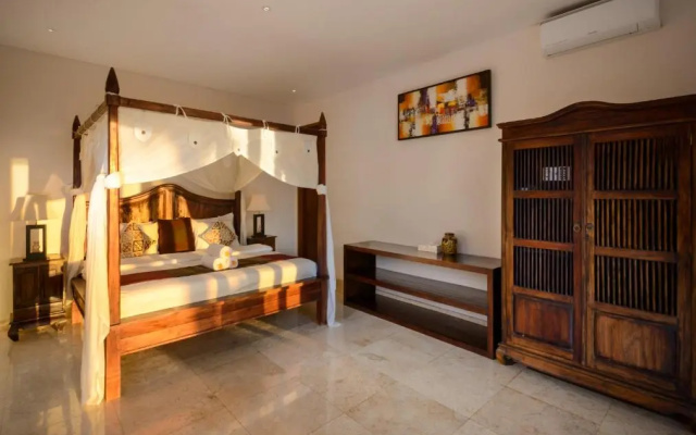 Balangan Beach Villa