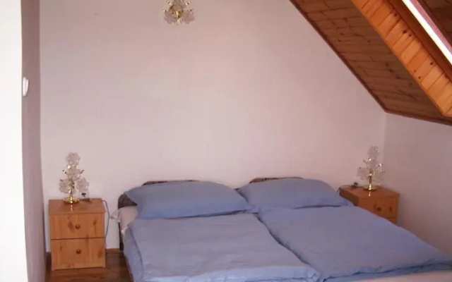 Pacsirta Apartman