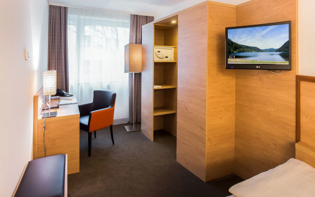 Stadthotel am Römerturm