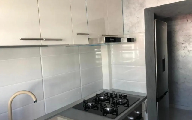 White & Silver Luxury Suite Craiova