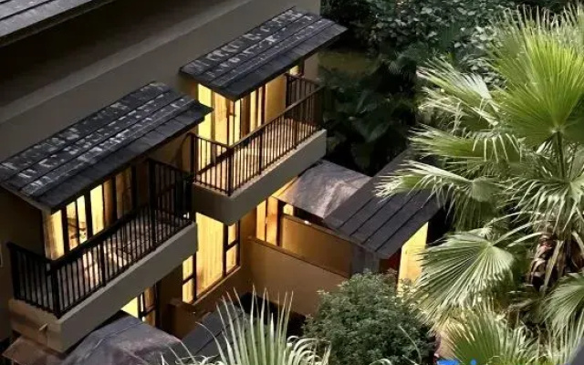 Longmen Nankunshanju Qiushuiju Private Tang Hot Spring Homestay