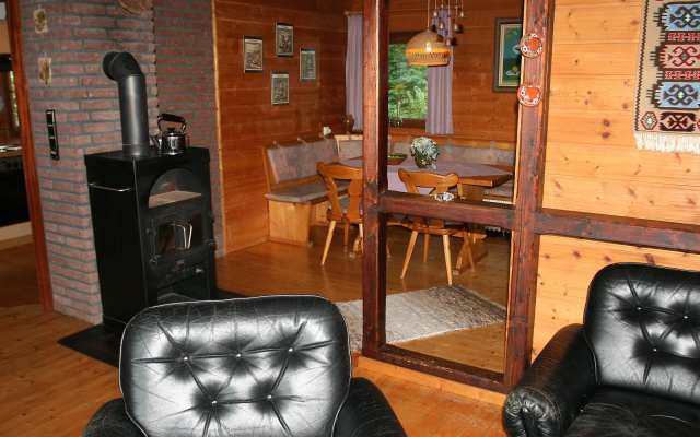 Holiday Home Clobes
