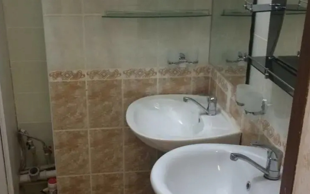 Hostel Zhayly
