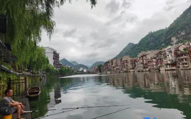 Zhenyuan Mo Shangyin Homestay (Zhenyuan Ancient Town Zhusheng Bridge)