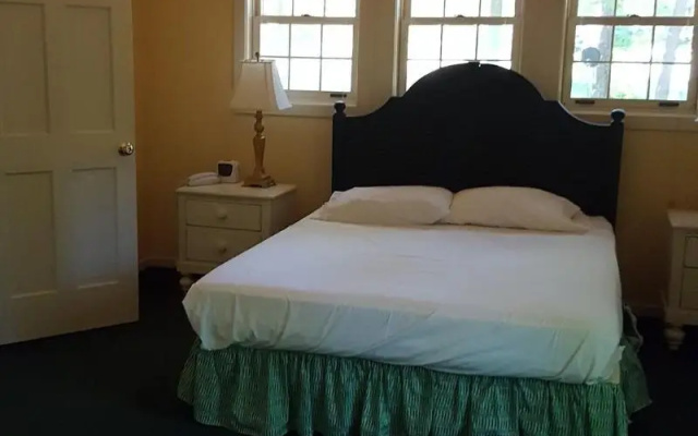 Drummond Island Resort