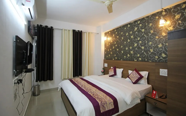 OYO 7524 Hotel Grand Celebration