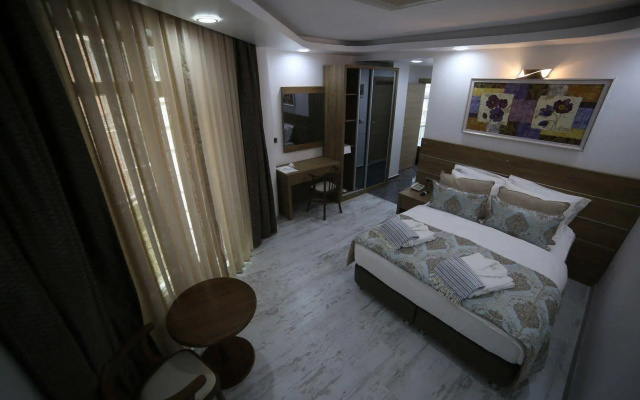 Grand Serenay Hotel