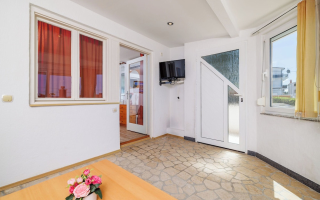 Apartment Car