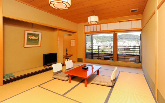 Tazuru