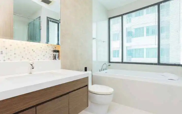 The Bright Sukhumvit by Favstay