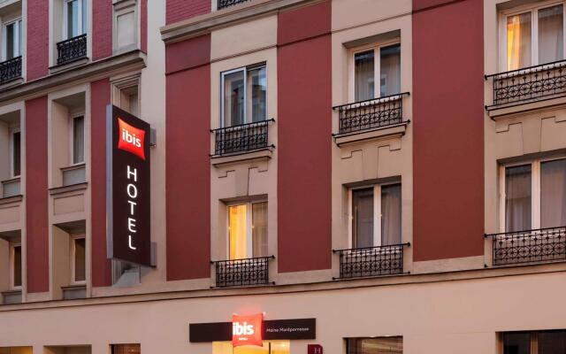 Отель ibis Maine Montparnasse вид на фасад