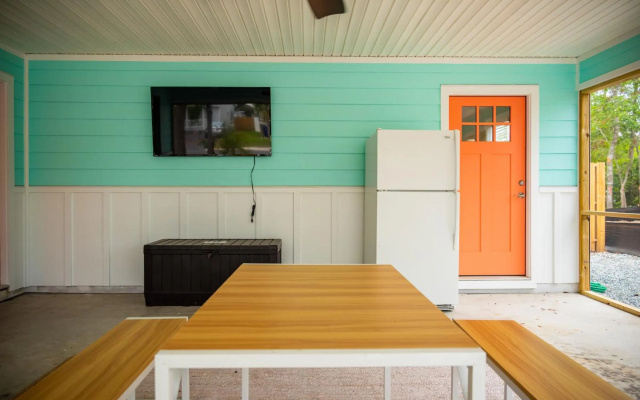 Zaruba Beach by Oak Island Accommodations