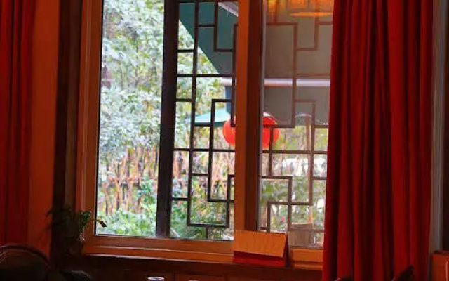 Hangzhou In Lake International Youth Hostel