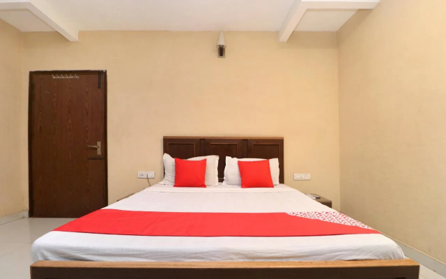Hotel Bombay Regency by OYO Rooms