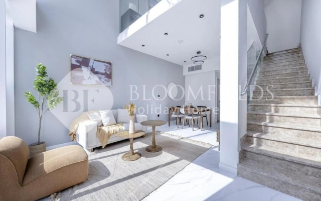 Bloomfields Deluxe 1BR Rukan