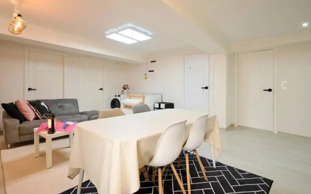 Seodaemungu Nice Villa
