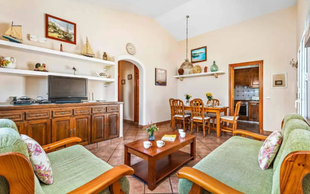 Villa Iris