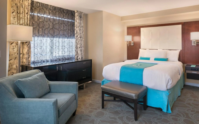 Aqua Blue Hotel