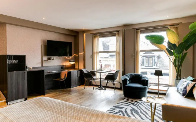 Brasss Hotel Suites
