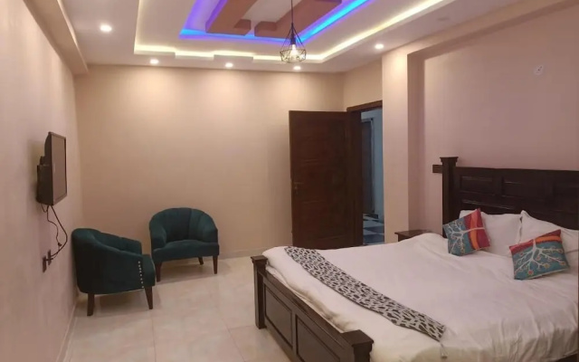 City Seasons Hotel
