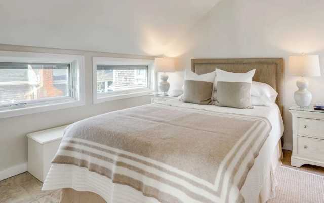 Spectacular Views! Oceanfront Unit in Provincetown