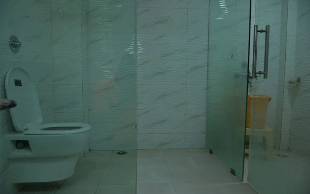 Hotel Ravi Teja