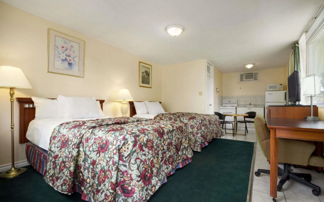 Knights Inn Burlington, ON