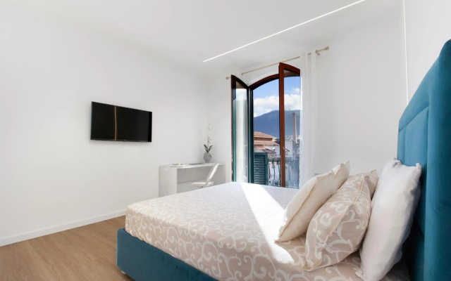 Sara Luxury Apartment 1