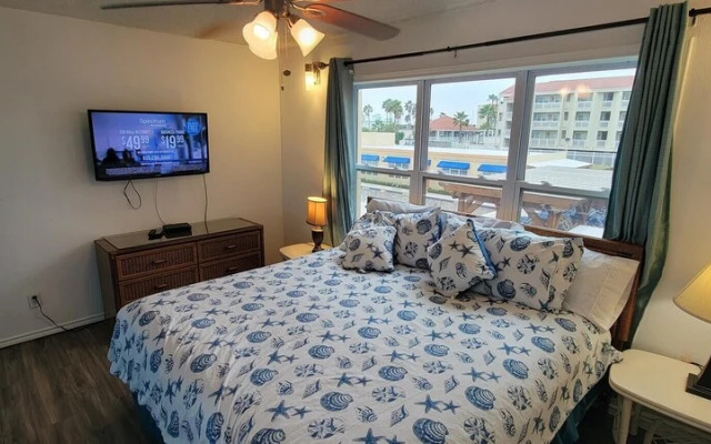 Gulfview I #213