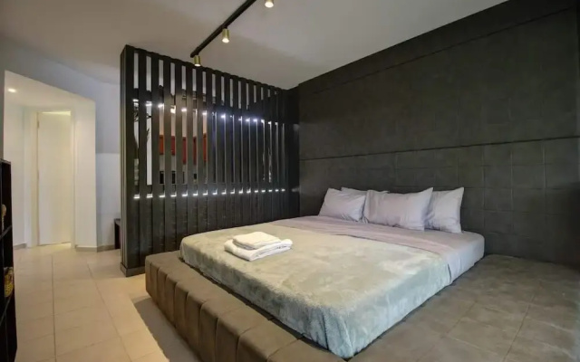 Villa Elias 3BR with Jacuzzi & Pool