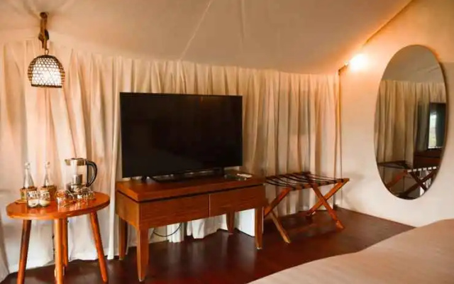 Oak Tree Glamping Resort