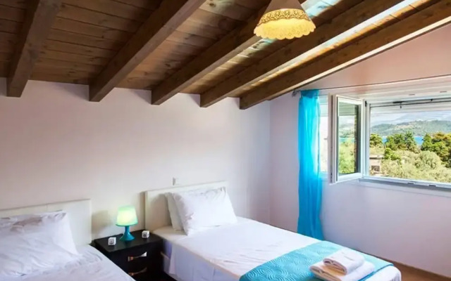 Villa Manos in Ligia
