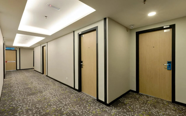 MTREE Hotel Nilai