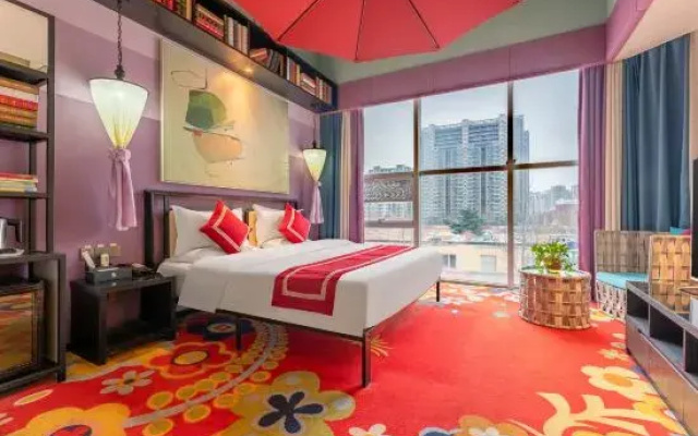 Yuhuashe Fashion Hotel (Zhengzhou Hanghai Plaza City Southeast Subway Station)