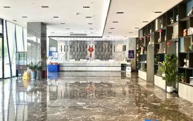 Yingcheng Hotel