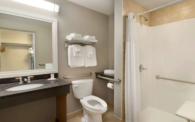 Travelodge by Wyndham Kindersley